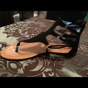 NWOT BLACK ANNA SANDALS Size 8.5